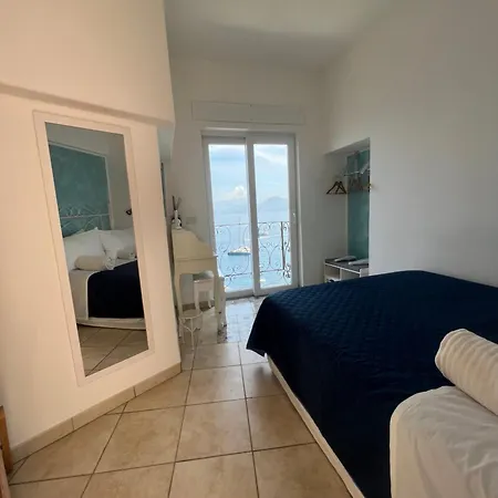 Bed & Breakfast La Terrazza Sul Mare