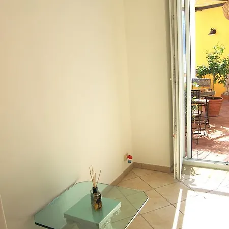 Alojamento de Acomodação e Pequeno-almoço La Terrazza Sul Mare