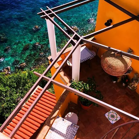 La Terrazza Sul Mare Alojamento de Acomodação e Pequeno-almoço 4*