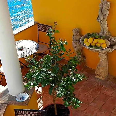 La Terrazza Sul Mare 4* קאפרי