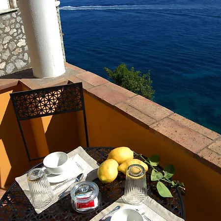 La Terrazza Sul Mare Couette-café Capri
