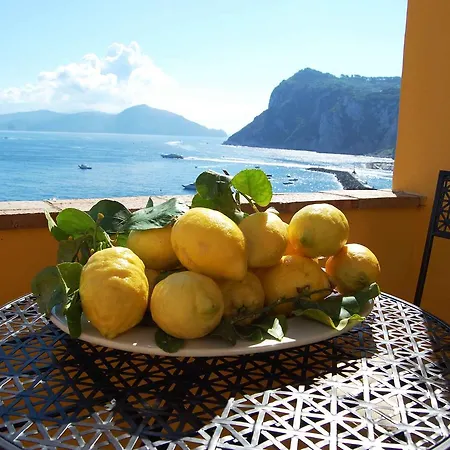 La Terrazza Sul Mare Couette-café