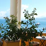Bed & Breakfast La Terrazza Sul Mare 4*