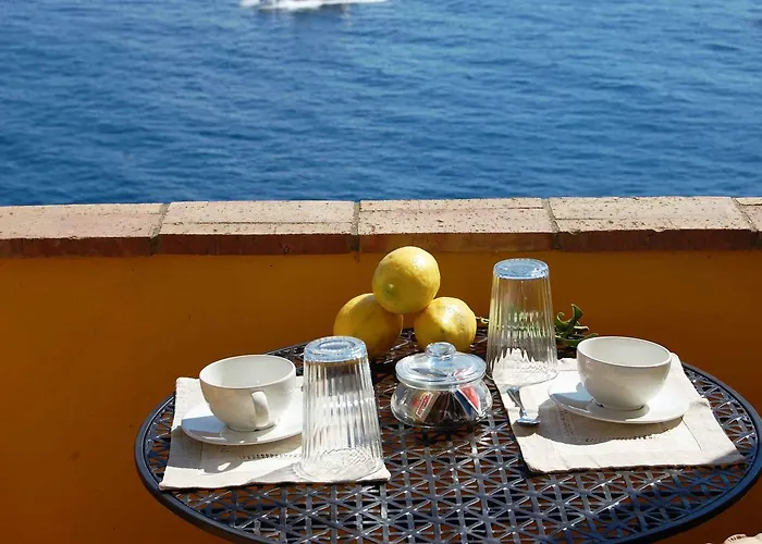 La Terrazza Sul Mare Bed & Breakfast 4*
