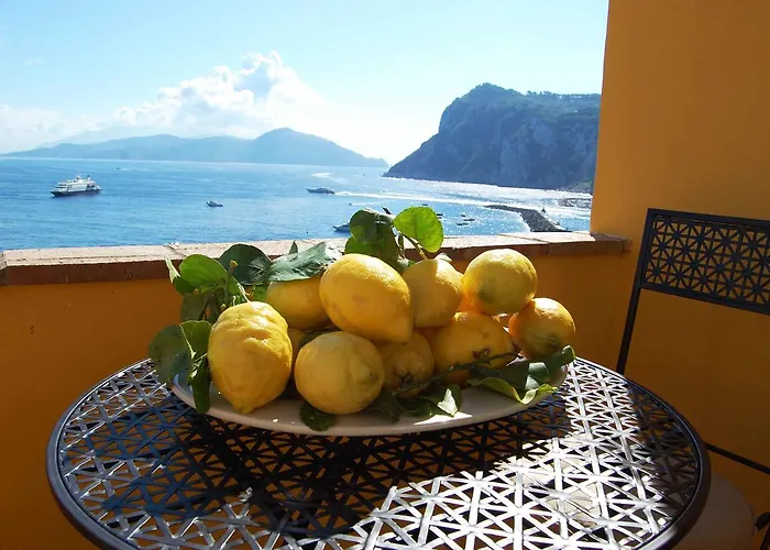 La Terrazza Sul Mare Bed & Breakfast
