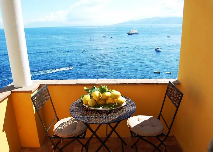 Bed & Breakfast La Terrazza Sul Mare 4*